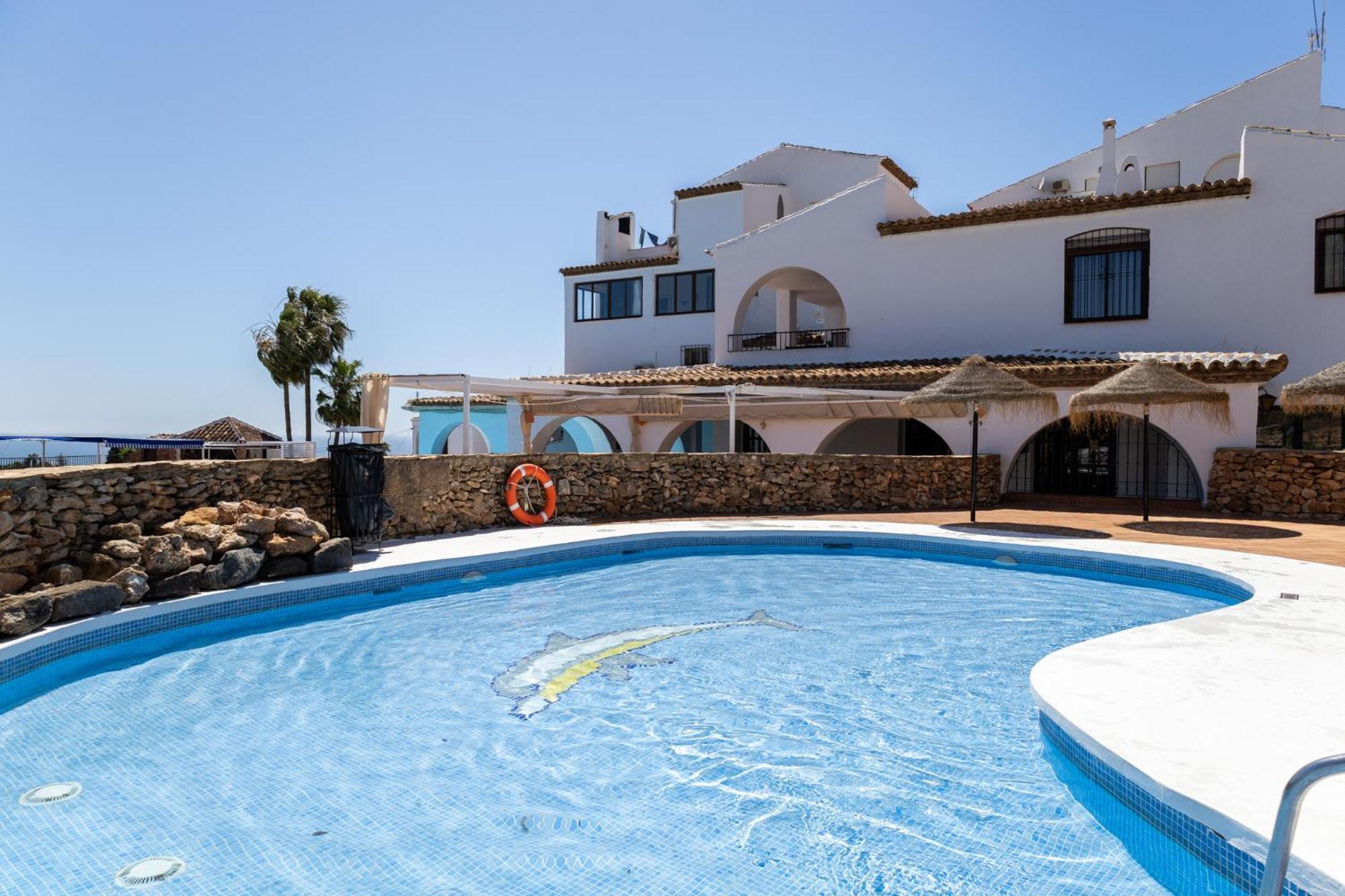 Capistrano Village B, 1 Bedroom + Free Wi-Fi Nerja Exteriör bild