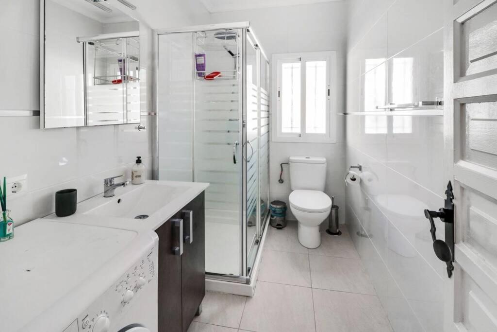 Capistrano Village B, 1 Bedroom + Free Wi-Fi Nerja Exteriör bild